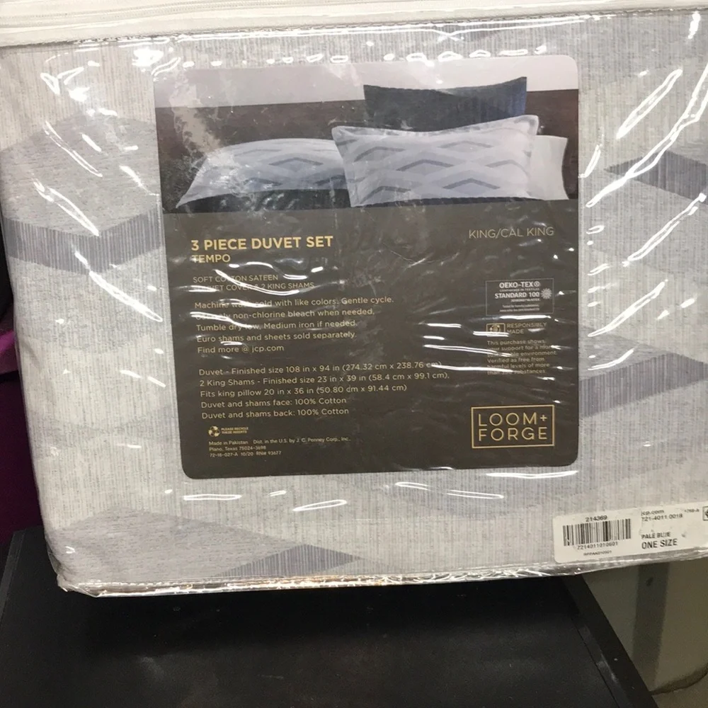 - Loom + Forge Tempo 3 Piece Duvet Cover Set King/ Cal King Pale Blue